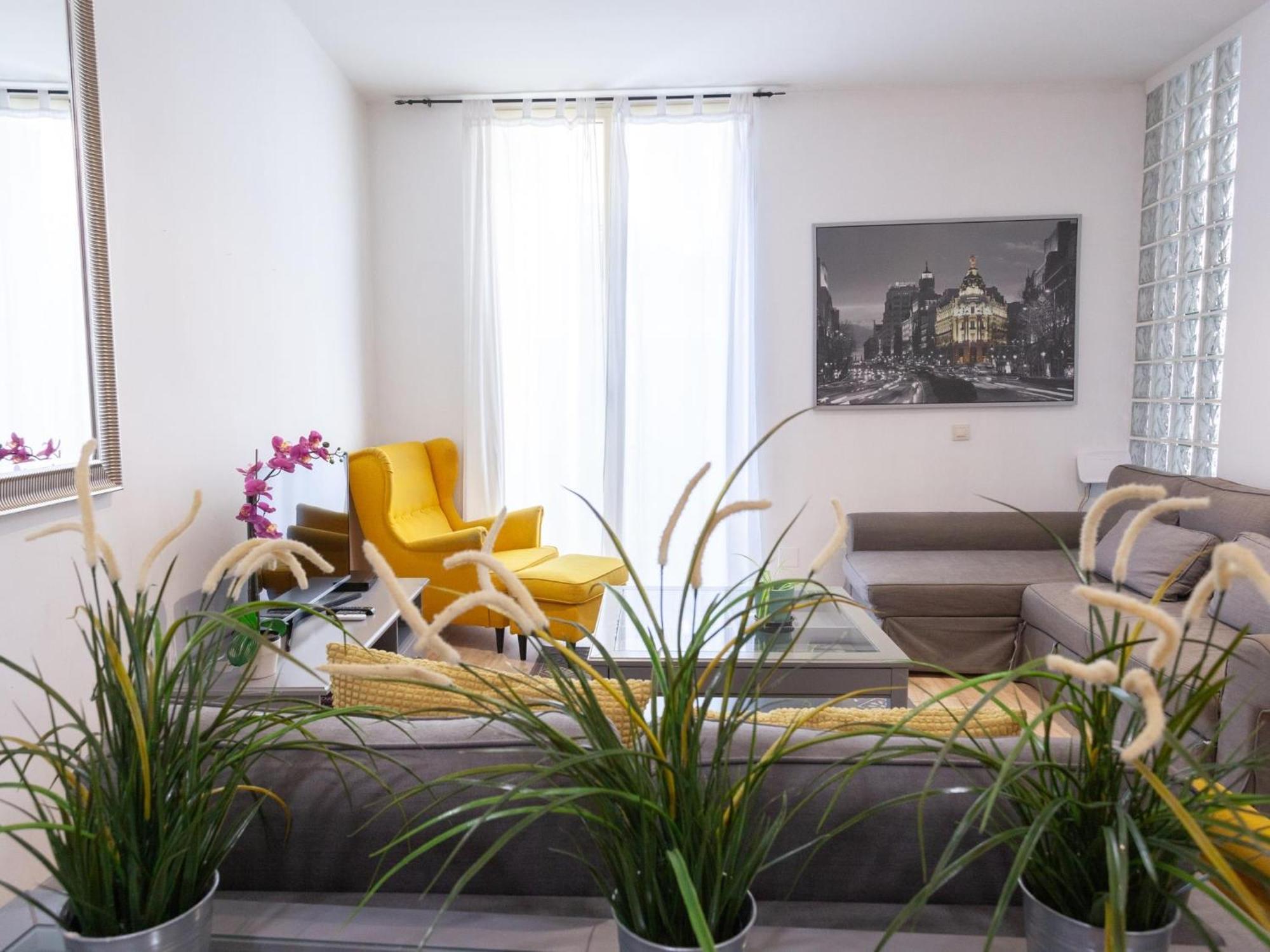Enorme Y Acogedor Piso En La Puerta Del Sol Appartement